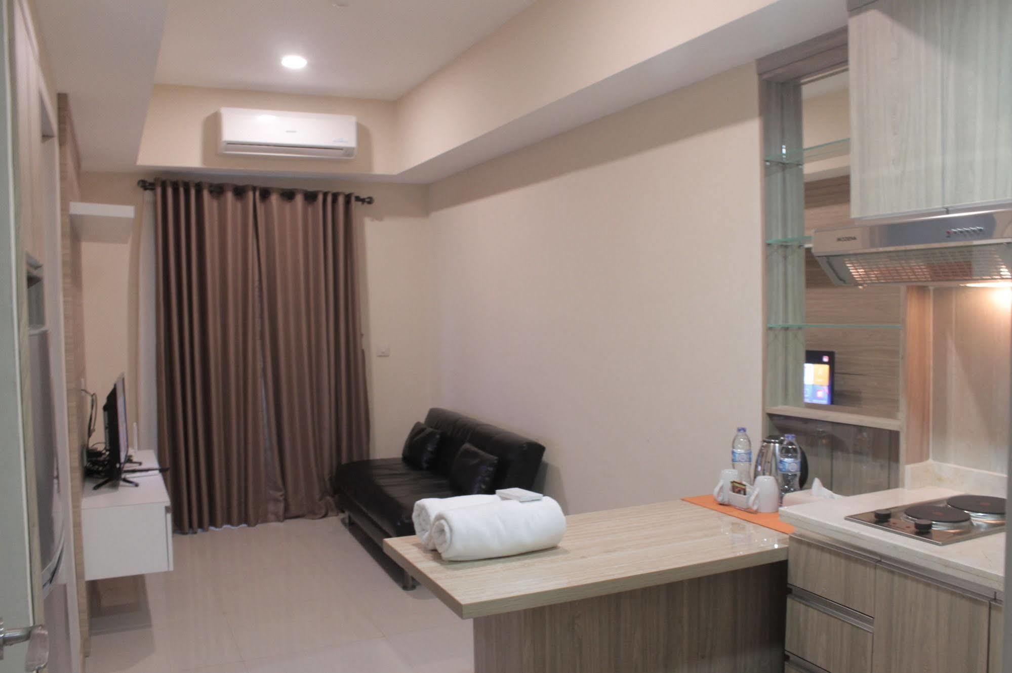 Myrooms Bekasi Exterior foto